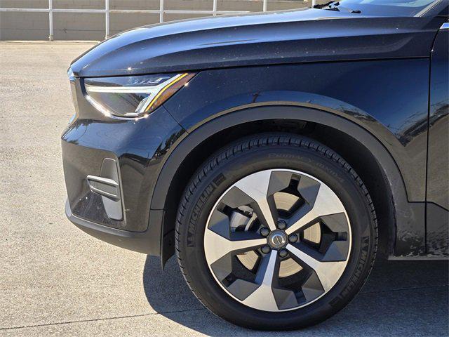 used 2025 Volvo XC40 car, priced at $35,063