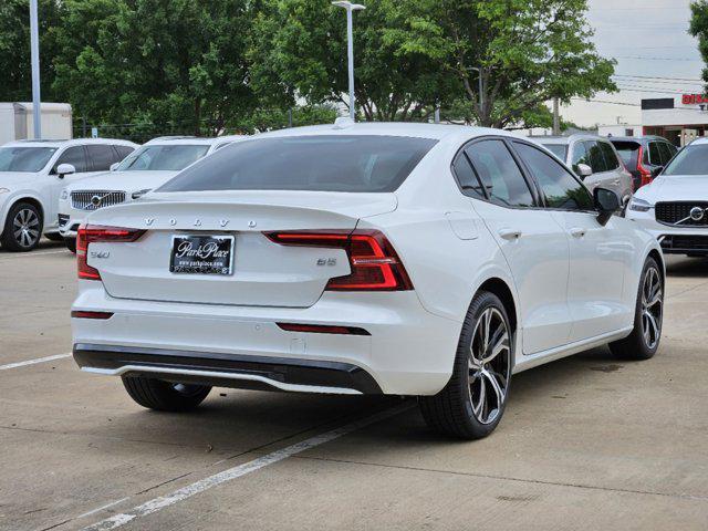 new 2024 Volvo S60 car, priced at $34,997