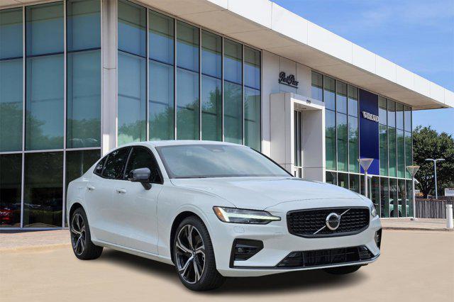 new 2024 Volvo S60 car, priced at $34,997