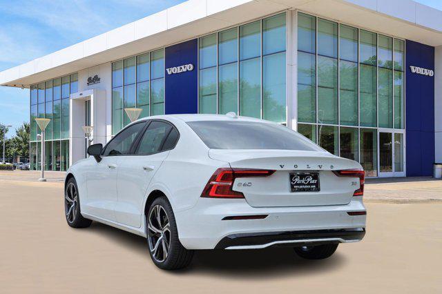 new 2024 Volvo S60 car, priced at $34,997