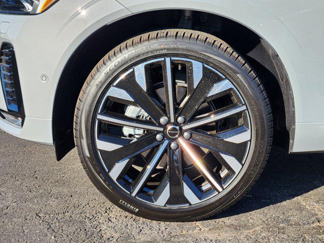 new 2026 Volvo XC60 car, priced at $63,935