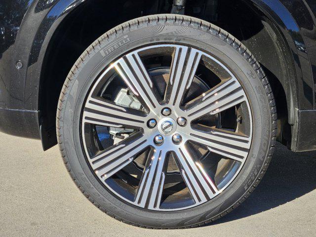 new 2025 Volvo XC90 car, priced at $71,395