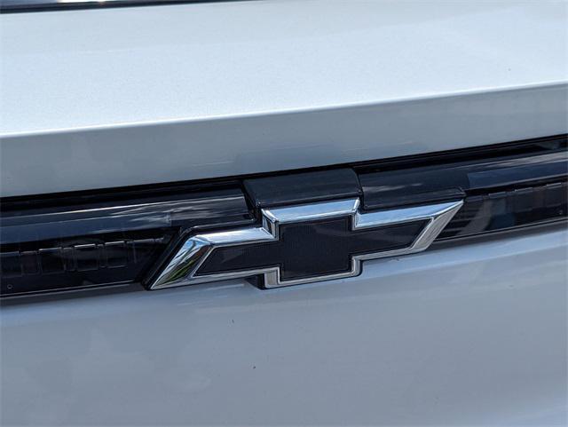 new 2025 Chevrolet Equinox EV car, priced at $43,668