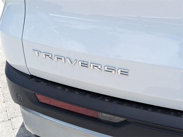 new 2025 Chevrolet Traverse car, priced at $38,045