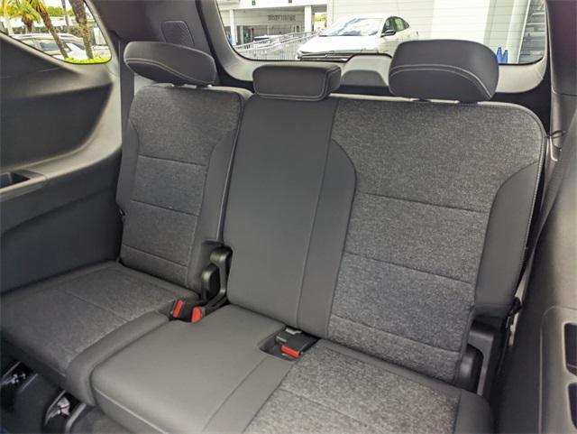 new 2025 Chevrolet Traverse car, priced at $41,245