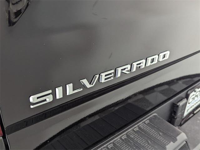 new 2025 Chevrolet Silverado 1500 car, priced at $70,040