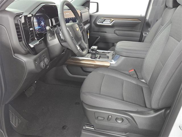 new 2025 Chevrolet Silverado 1500 car, priced at $46,940