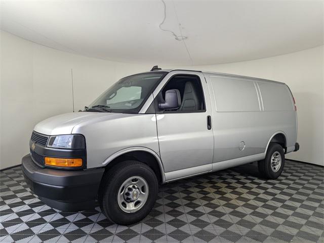 new 2025 Chevrolet Express 2500 car