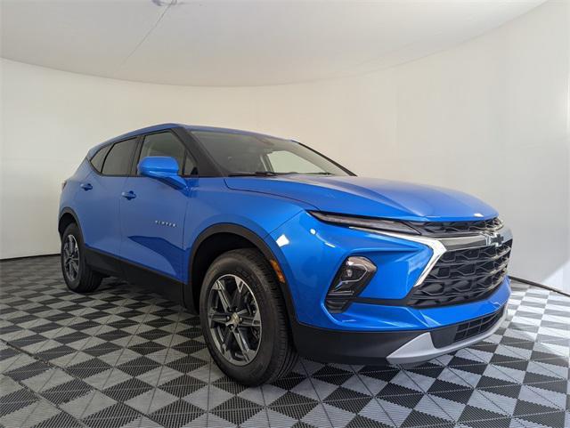 new 2025 Chevrolet Blazer car, priced at $35,960