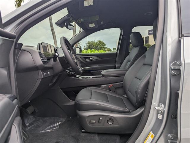 new 2025 Chevrolet Traverse car, priced at $40,264