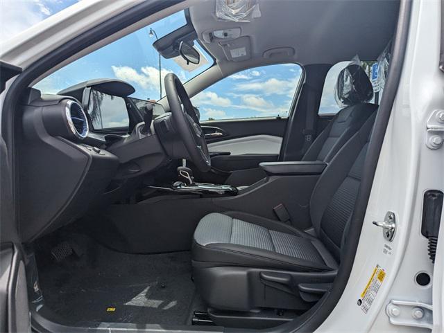 new 2025 Chevrolet Trax car, priced at $23,517