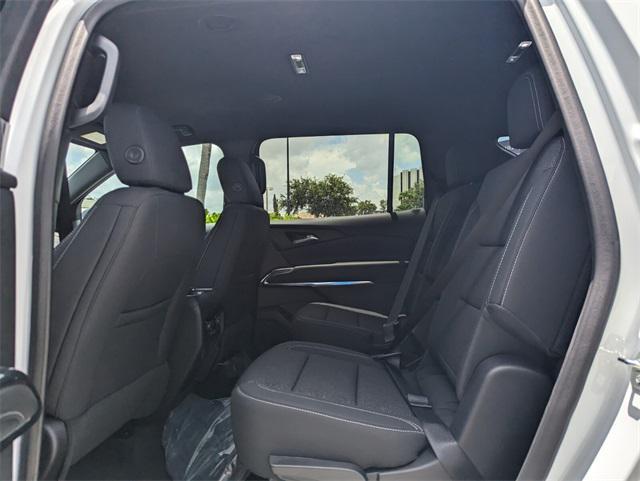 new 2025 Chevrolet Traverse car, priced at $39,814