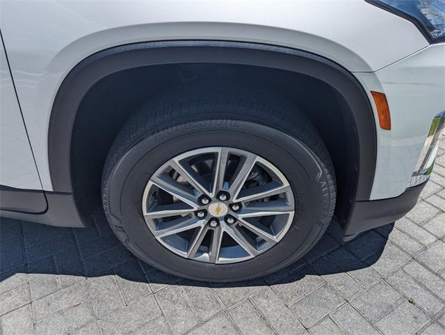 used 2023 Chevrolet Traverse car, priced at $27,893
