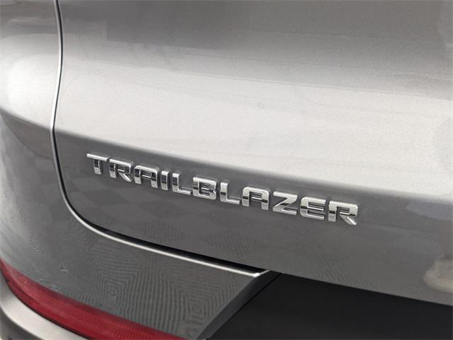 new 2025 Chevrolet TrailBlazer car, priced at $28,390