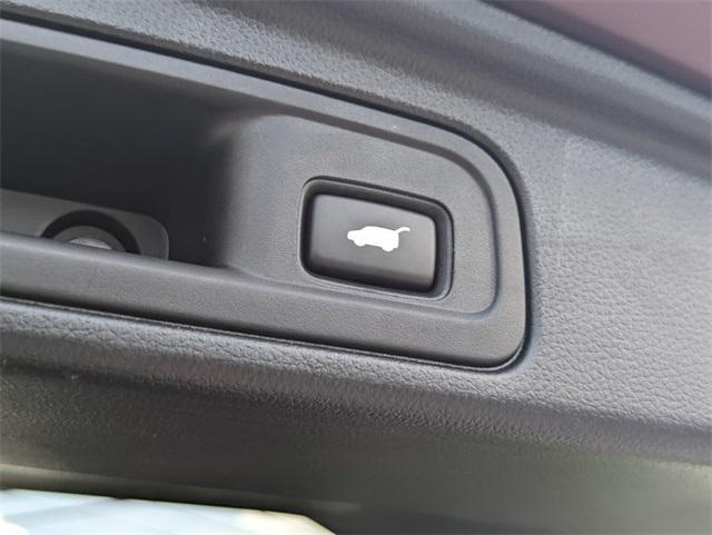 used 2021 Honda Pilot car, priced at $24,492