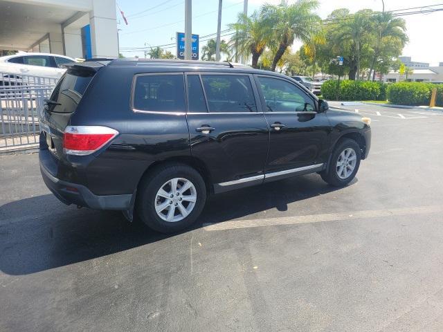 used 2013 Toyota Highlander car, priced at $10,991
