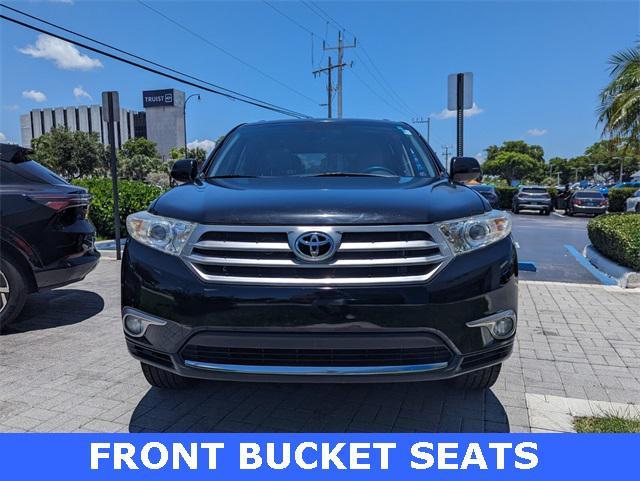 used 2013 Toyota Highlander car, priced at $9,995