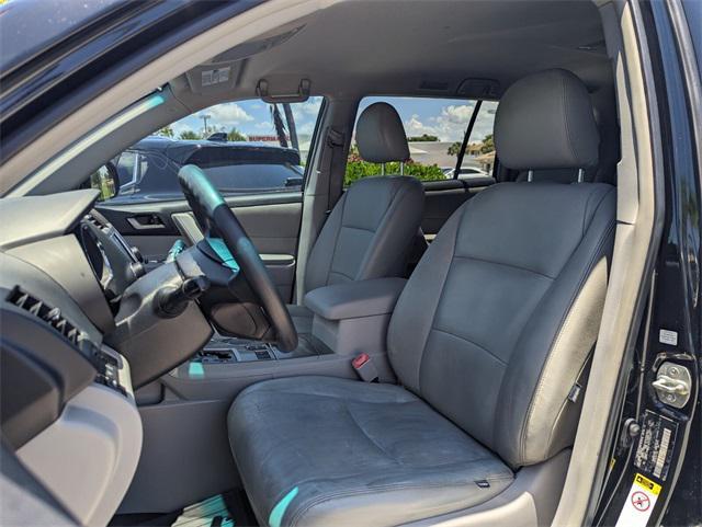 used 2013 Toyota Highlander car, priced at $9,995