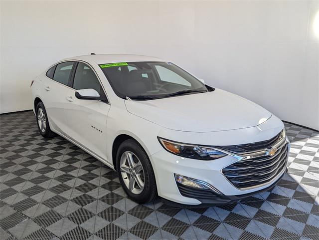 new 2024 Chevrolet Malibu car, priced at $17,995