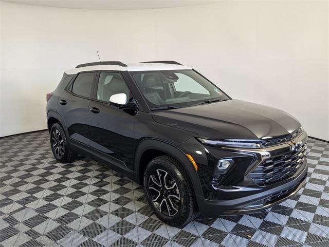 new 2025 Chevrolet TrailBlazer car, priced at $28,390