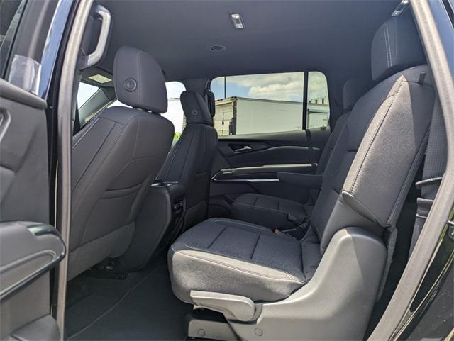 new 2025 Chevrolet Traverse car, priced at $42,535