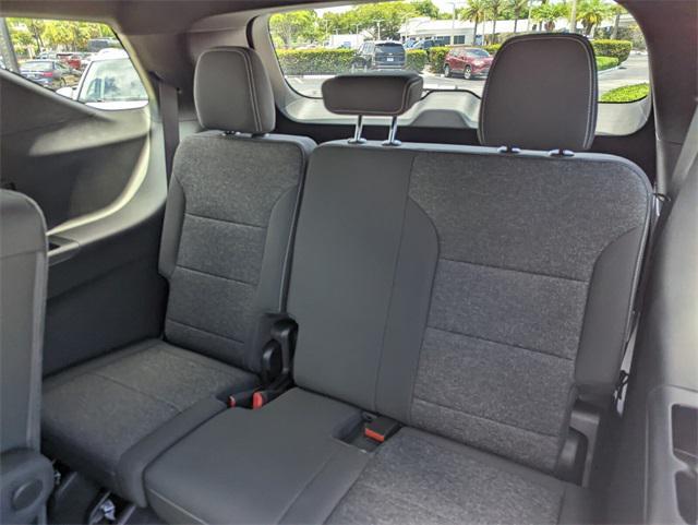 new 2025 Chevrolet Traverse car, priced at $42,535