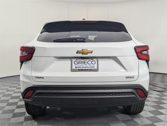 new 2025 Chevrolet Trax car, priced at $21,885