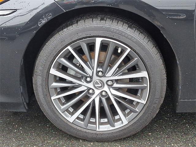 used 2022 Lexus ES 350 car, priced at $29,888