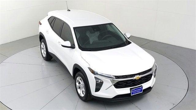 used 2024 Chevrolet Trax car, priced at $21,900