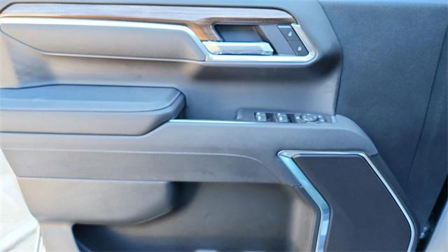 new 2025 Chevrolet Silverado 1500 car, priced at $51,675