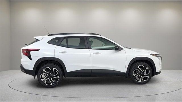 new 2025 Chevrolet Trax car, priced at $28,134
