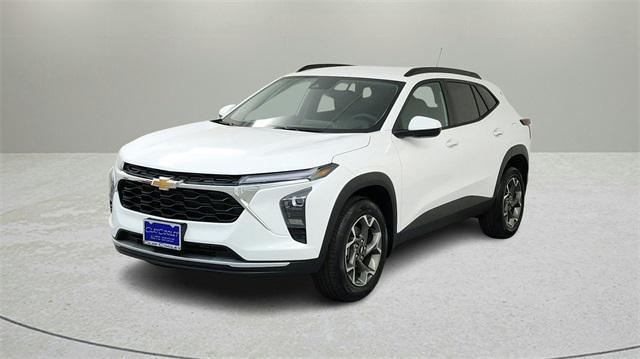 new 2025 Chevrolet Trax car, priced at $25,705