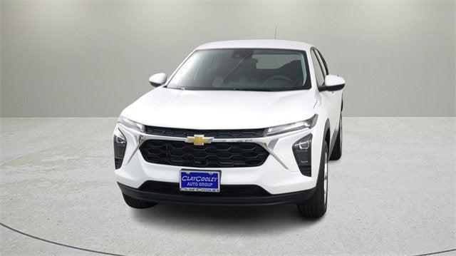 new 2025 Chevrolet Trax car, priced at $23,140