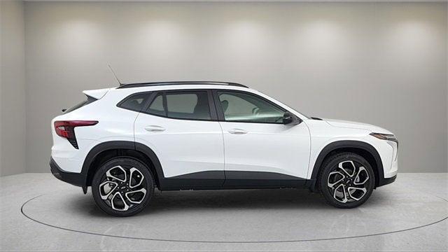 used 2025 Chevrolet Trax car, priced at $24,620