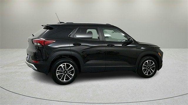 new 2025 Chevrolet TrailBlazer car, priced at $27,146