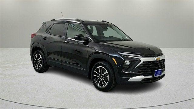 new 2025 Chevrolet TrailBlazer car, priced at $27,146