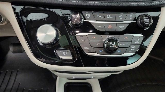 used 2024 Chrysler Pacifica car, priced at $39,995