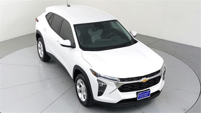 new 2025 Chevrolet Trax car, priced at $22,740