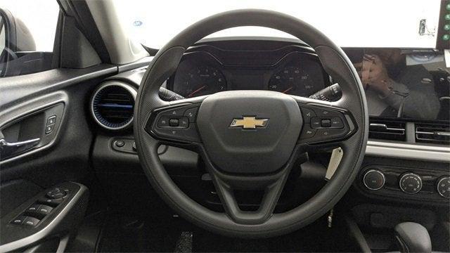 new 2025 Chevrolet Trax car, priced at $23,140