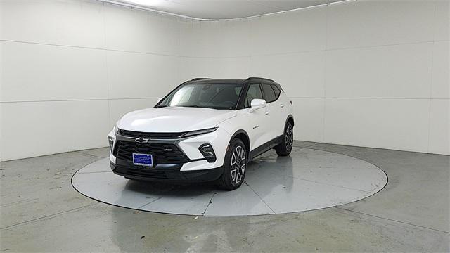 new 2025 Chevrolet Blazer car, priced at $46,314