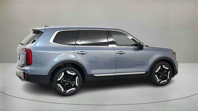 used 2024 Kia Telluride car, priced at $33,659