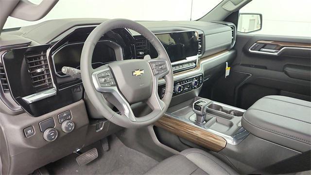 new 2025 Chevrolet Silverado 1500 car, priced at $52,005