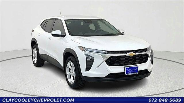 used 2025 Chevrolet Trax car, priced at $21,637