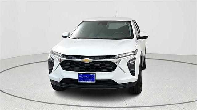 used 2025 Chevrolet Trax car, priced at $21,637
