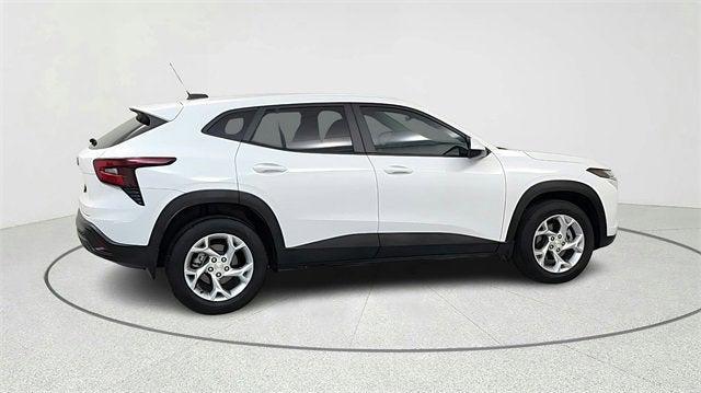 used 2025 Chevrolet Trax car, priced at $21,637