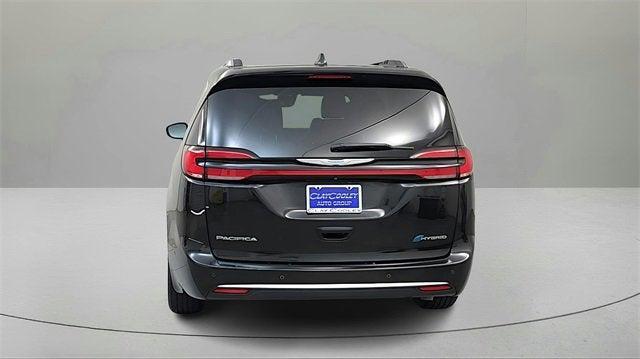 used 2021 Chrysler Pacifica car, priced at $29,417