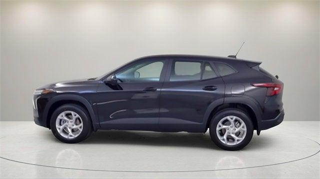 new 2025 Chevrolet Trax car, priced at $23,140