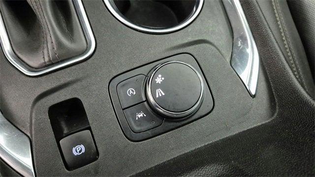 used 2023 Chevrolet Traverse car, priced at $32,993