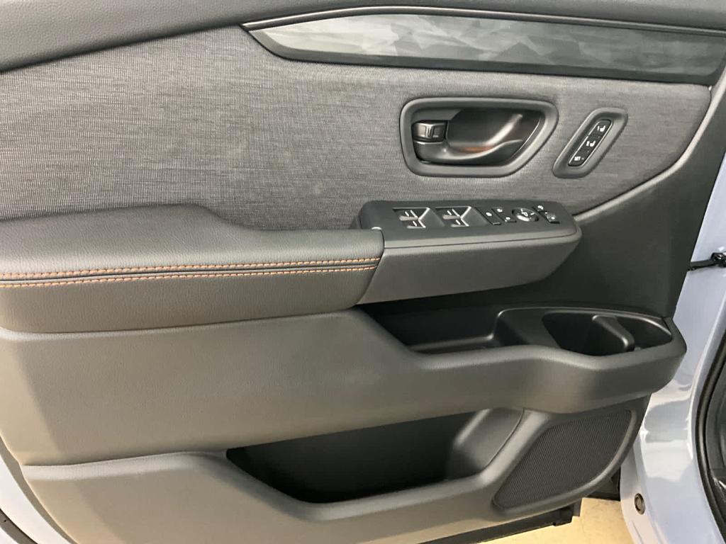 new 2026 Honda Passport car, priced at $50,355