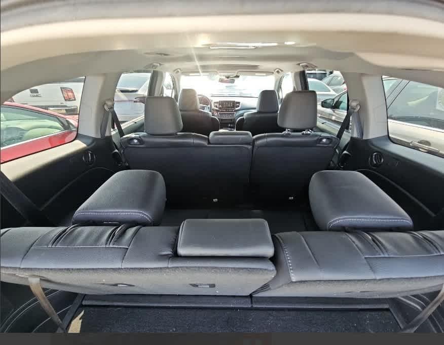 used 2022 Honda Pilot car, priced at $33,788